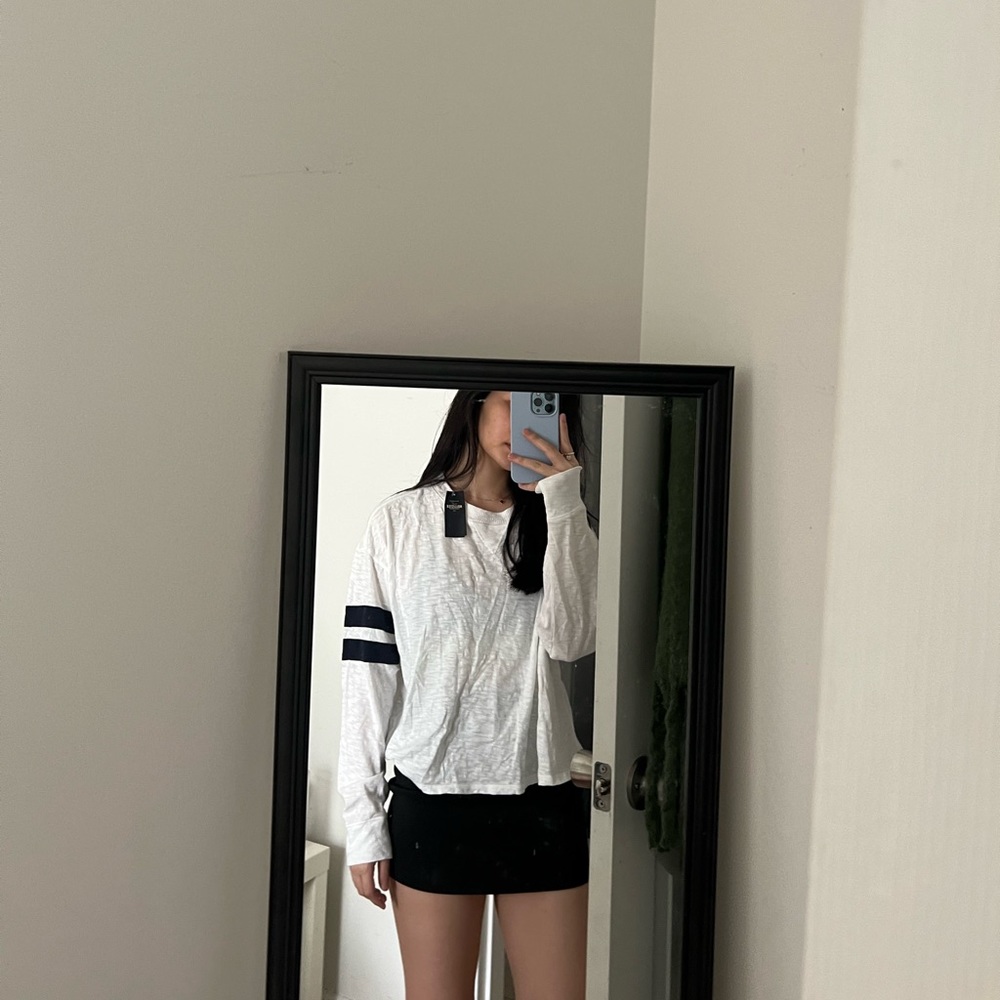 hollister top